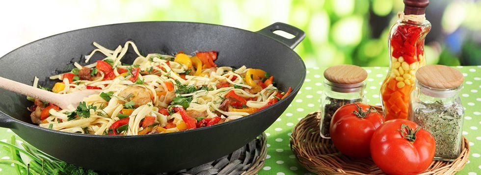 Spaghetti di riso con verdure