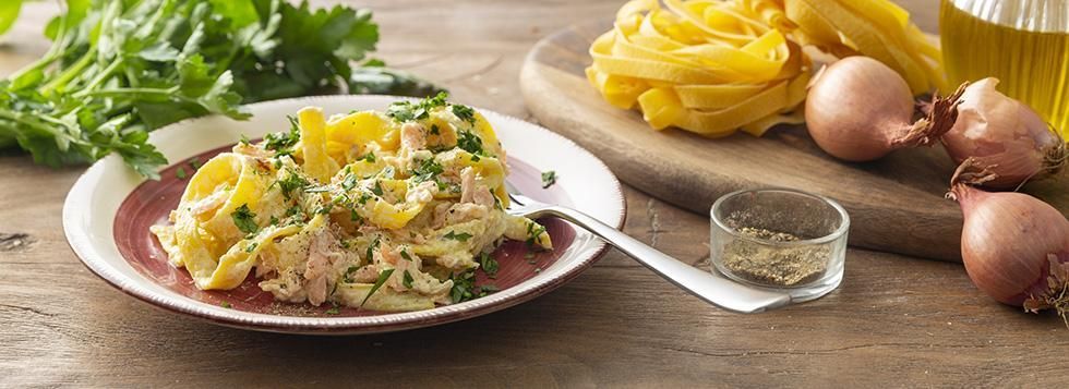 Tagliatelle al salmone