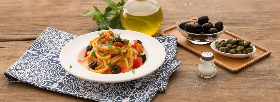 Bucatini alla pizzaiola