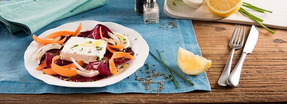 FORMAGGIO FRESCO SPALMABILE CON CARPACCIO DI BARBABIETOLE