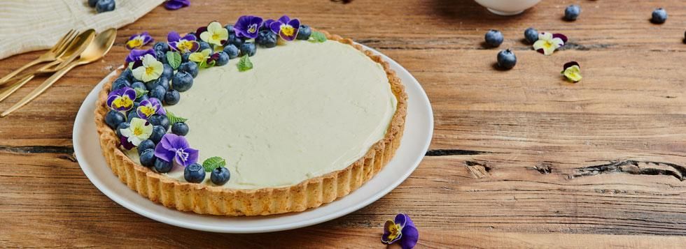 Crostata al Mascarpone Santa Lucia, Fiori e Mirtilli