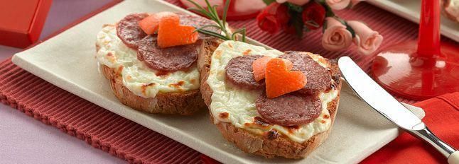 Crostini di Certosa e ciauscolo al profumo d'arancia