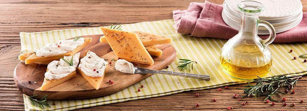FORMAGGIO FRESCO SPALMABILE CON FARINATA LIGURE 