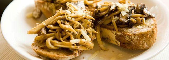 Crostini ai porcini