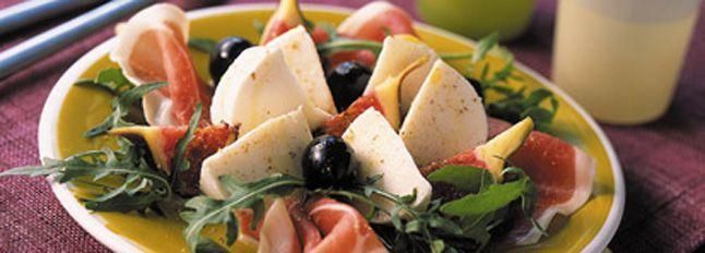 Insalata di mozzarella estiva