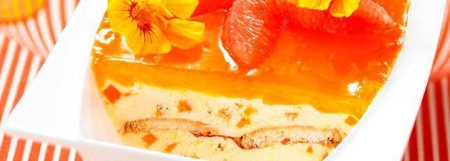 Tiramisù semifreddo mango e pompelmo rosa