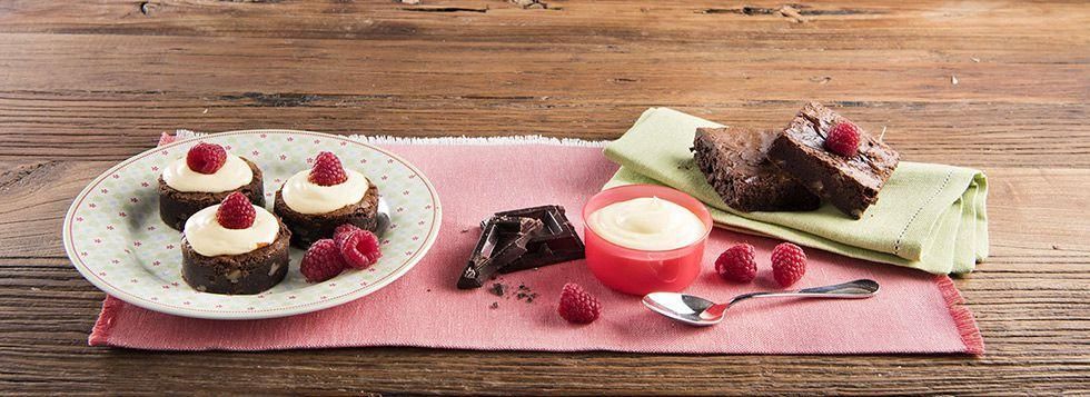 Fruit Pizza Brownie con crema al mascarpone e lamponi