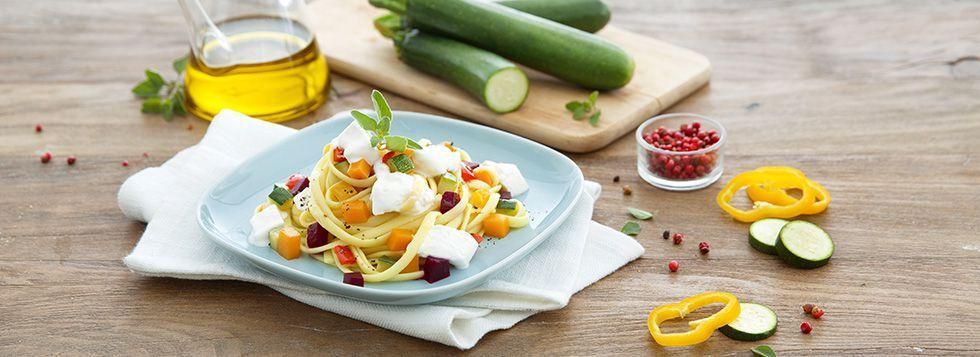 NIDO DI LINGUINE, CERTOSINO E VERDURE