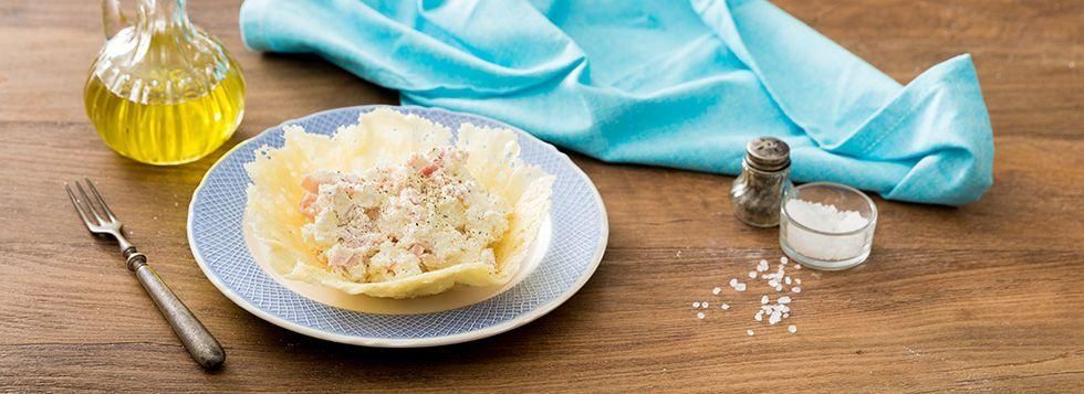 Cestini di parmigiano ripieni 