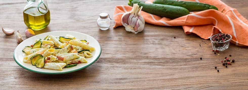 Pasta zucchine e pancetta