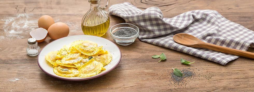 Ravioloni di zucca, burro e salvia