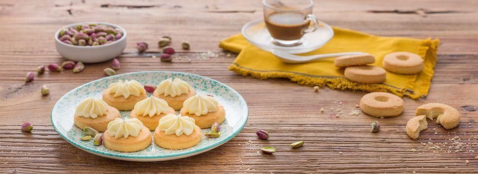 Biscotti alla crema dolce al mascarpone