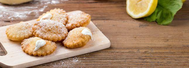 Tortelli dolci fritti con Crema alla Ricotta