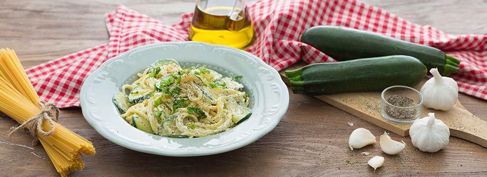 Spaghetti con le zucchine e ricotta