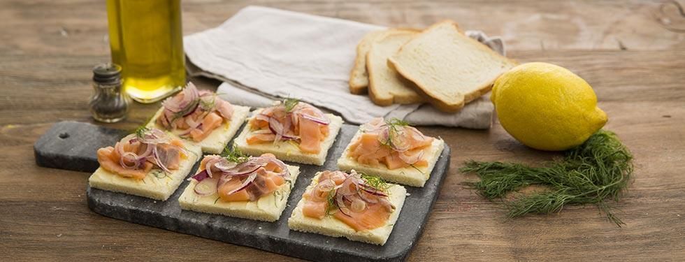 Tartine al salmone
