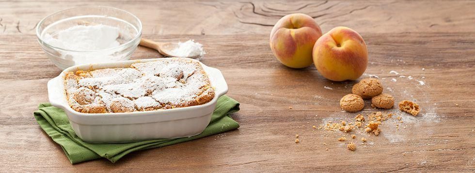 Torta pesche e amaretti