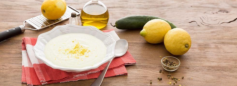 Vellutata di cetrioli vegetariana