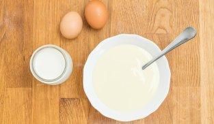 sbattere le uova con il latte sbattere le uova con il latte