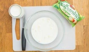 lasciare riposare in una terrina il galbanino a cubetti, la fontina e il latte lasciare riposare in una terrina il galbanino a cubetti, la fontina e il latte