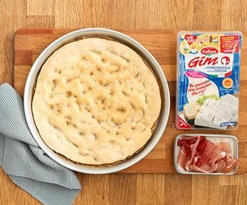 Focaccia con lievito madre Focaccia con lievito madre