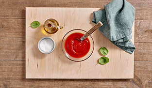 Pizza di pasta sfoglia preparazione 1