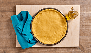 Pizza con farina di ceci preparazione 2