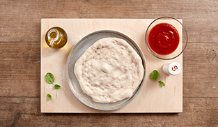 Pizza Margherita preparazione 4