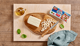 Pizza di pasta sfoglia preparazione 3