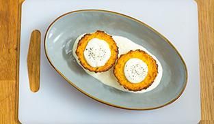 servire i tortini di zucca con la fonduta servire i tortini di zucca con la fonduta