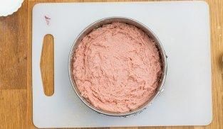 versare il composto in una teglia da dolci versare il composto in una teglia da dolci