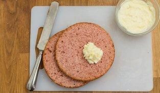 farcire i dischi con la crema bianca farcire i dischi con la crema bianca