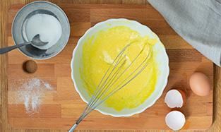 incorporate il Mascarpone Santa Lucia e mescolate incorporate il Mascarpone Santa Lucia e mescolate