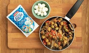 caponata con mozzarelline caponata con mozzarelline