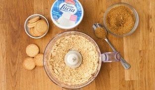 tritare i biscotti nel mixer tritare i biscotti nel mixer