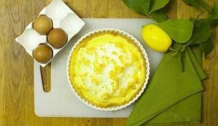 servire la crostata al limone servire la crostata al limone