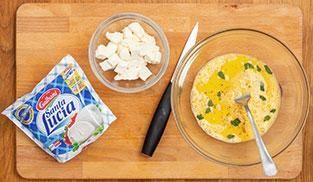 Frittata di mozzarella e prosciutto cotto Frittata di mozzarella e prosciutto cotto