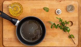 Frittata di mozzarella e prosciutto cotto Frittata di mozzarella e prosciutto cotto