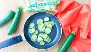 tagliare le zucchine a rondelle tagliare le zucchine a rondelle