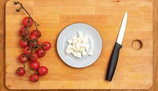 Tagliate la Mozzarella Tagliate la Mozzarella