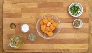 impiattatele in una insalatiera, condendole con olio, cumino e prezzemolo tritato. impiattatele in una insalatiera, condendole con olio, cumino e prezzemolo tritato.