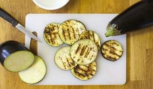 grigliare le fettine di melanzane