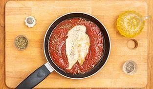 Petto di pollo alla pizzaiola Petto di pollo alla pizzaiola