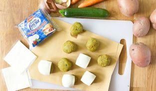 ricoprire le polpette con le Fette alla Mozzarella Santa Lucia ricoprire le polpette con le Fette alla Mozzarella Santa Lucia