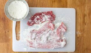 infarinare la carne infarinare la carne