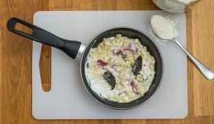 saltare in padella gli spätzle con il condimento saltare in padella gli spätzle con il condimento