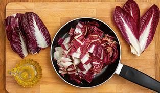 Torta salata con radicchio Step 2 Torta salata con radicchio Step 2