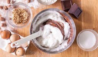 cioccolato fuso e albumi montati cioccolato fuso e albumi montati
