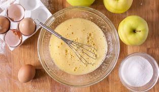 montare le uova con lo zucchero montare le uova con lo zucchero