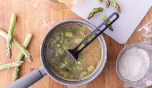 unire al brodo gli asparagi unire al brodo gli asparagi