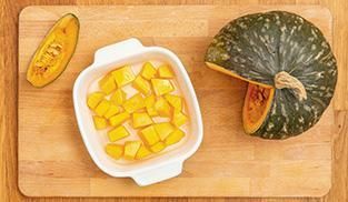 Disponetela in una pirofila da microonde 